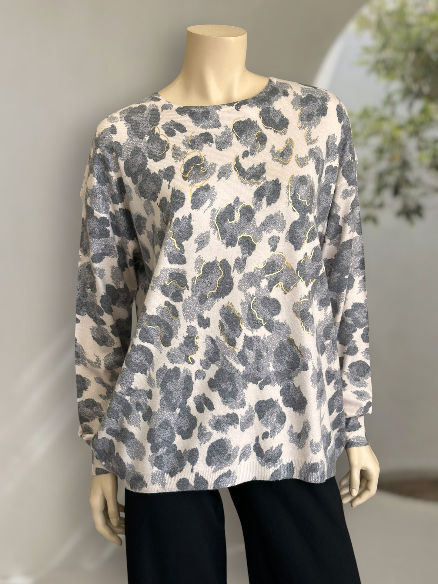 Sweater Leopard Glow Gris