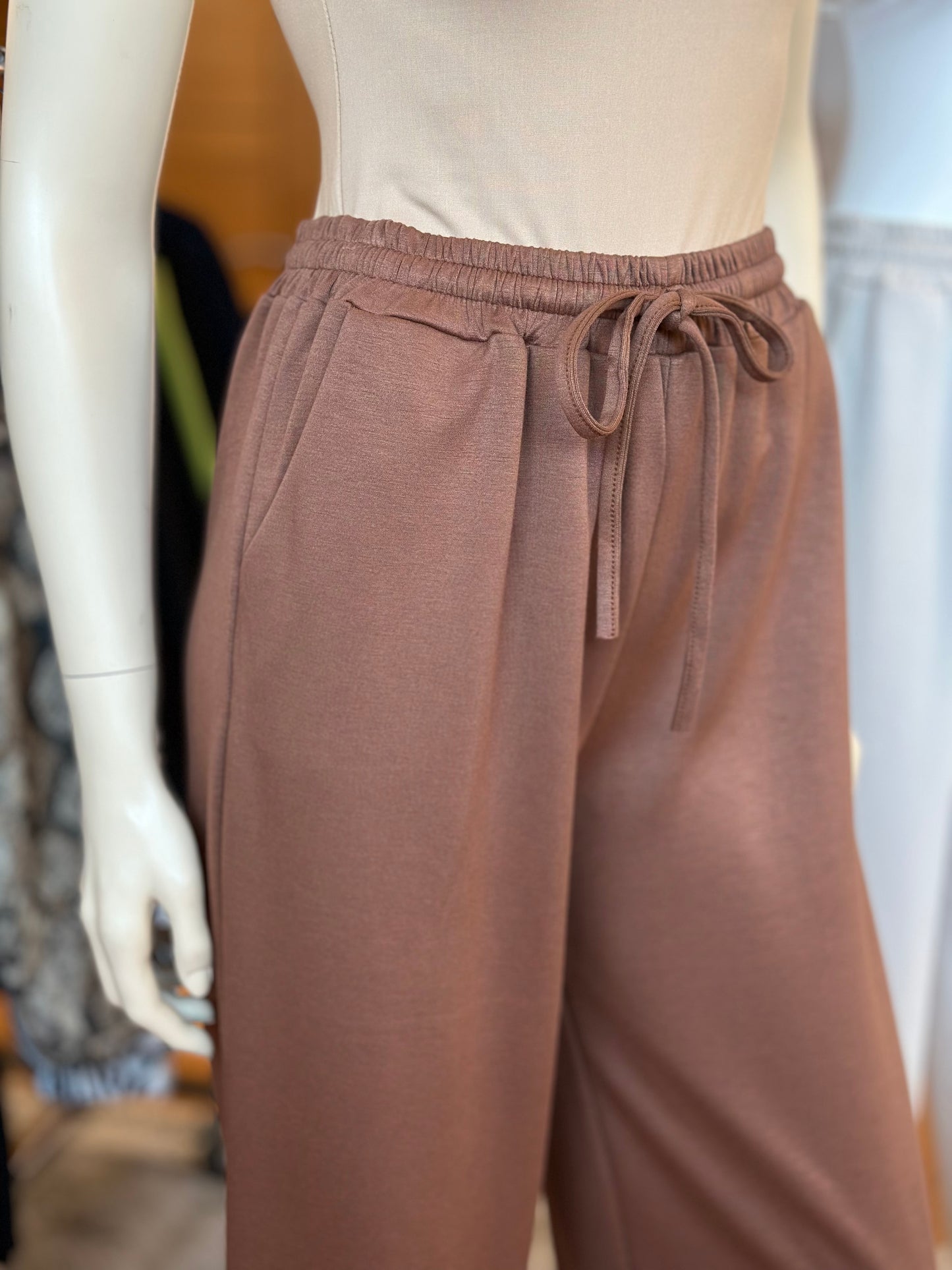 Jogger Nua Chocolate