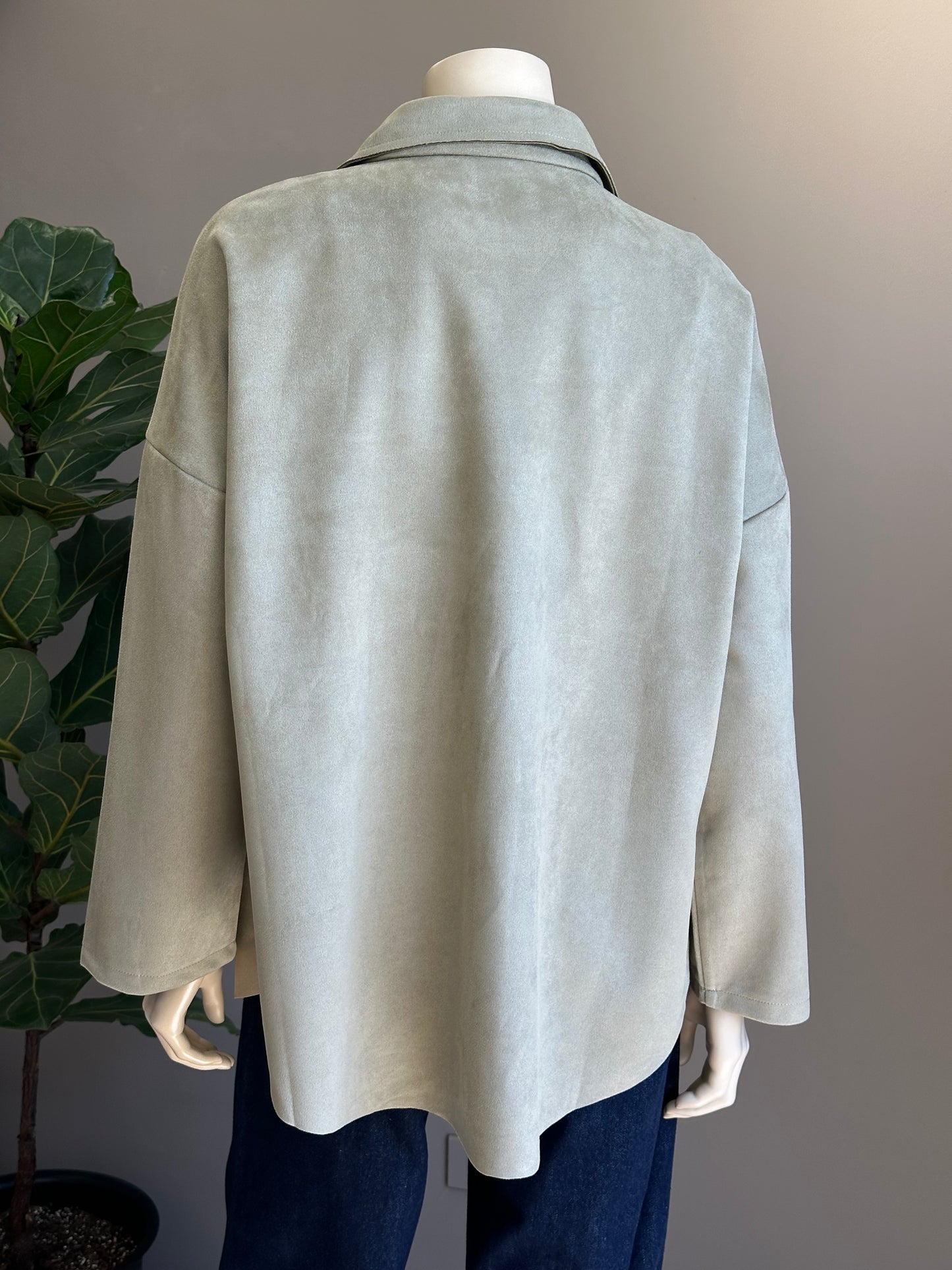 Chaqueta Tipo Sobrecamisa Símil Gamuza Verde