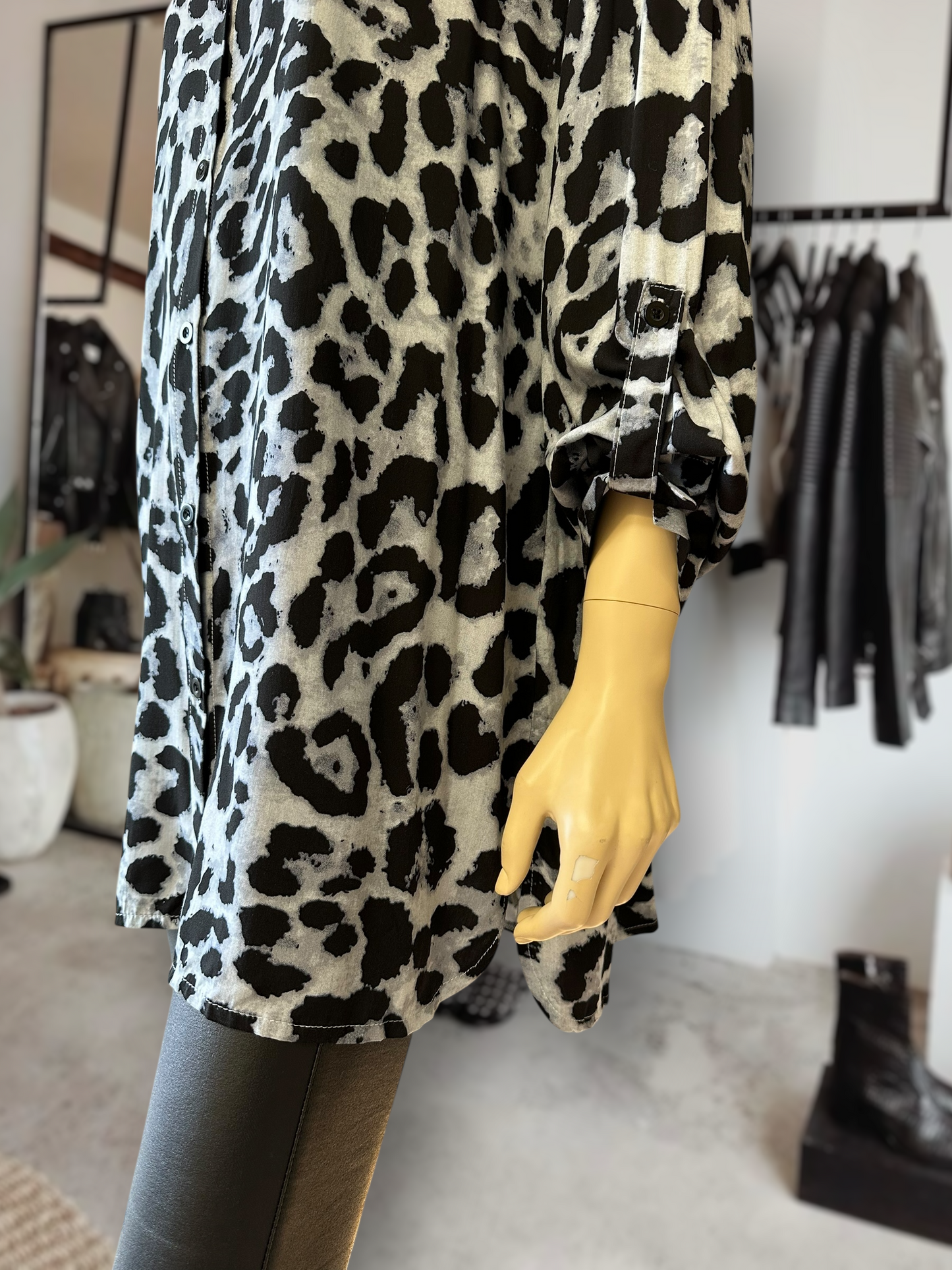 Blusón Italiano Animal Print Gris