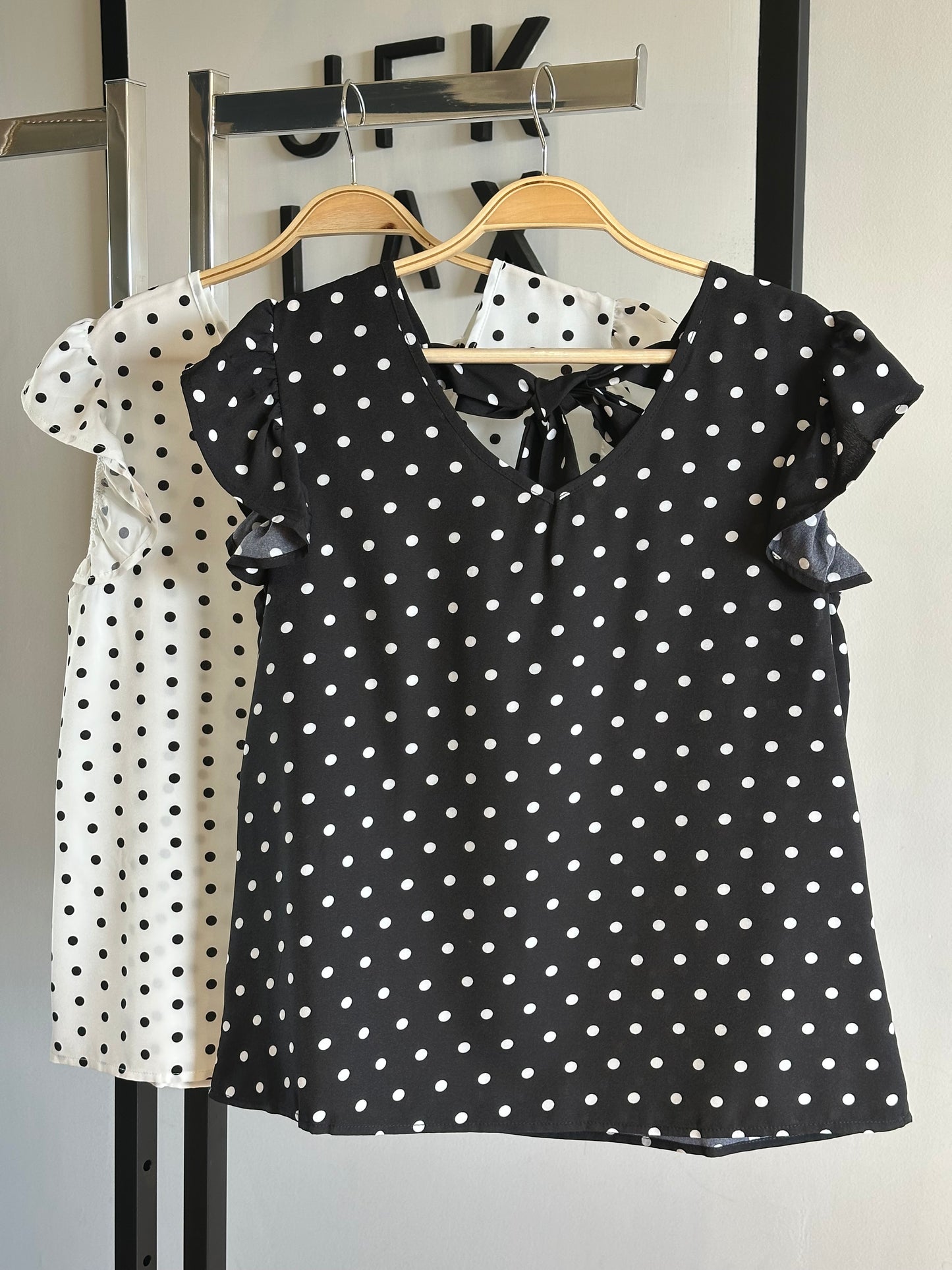Blusa Lunares con Volantes Negro