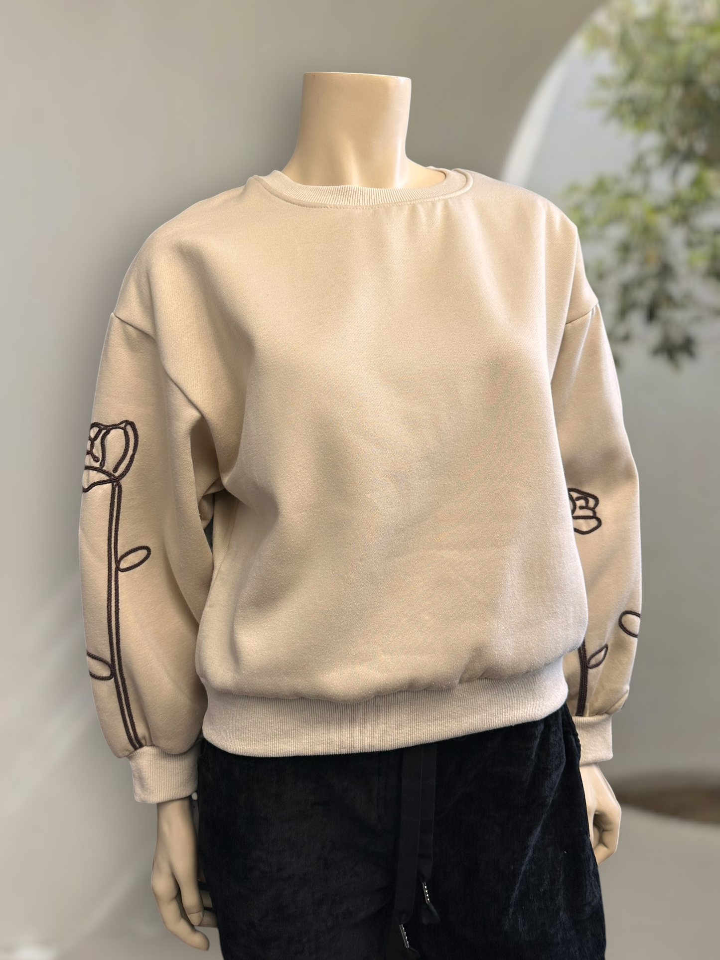 Polerón Bordado Beige