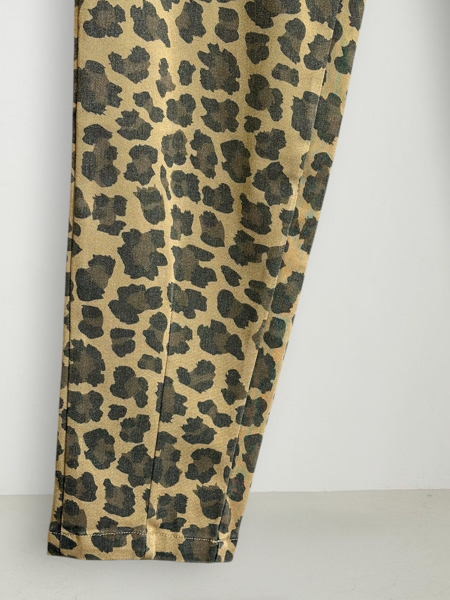 Jogger Animal Print Camel