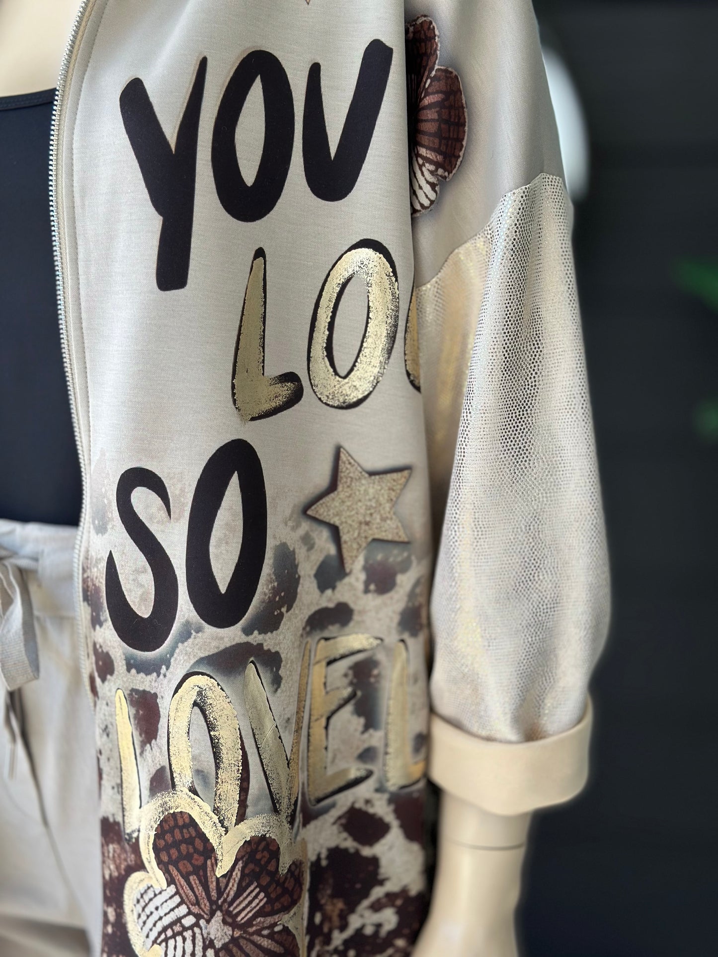 Chaqueta Print Scuba Love - Beige