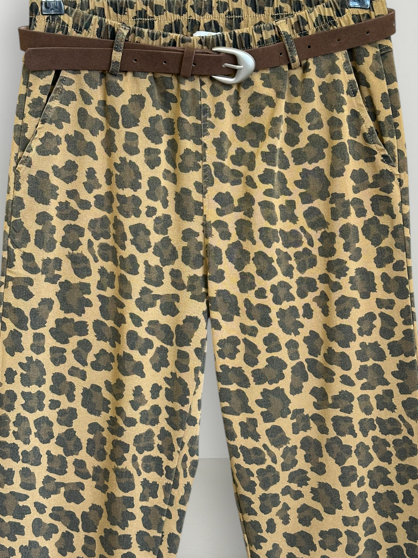 Jogger Animal Print Camel