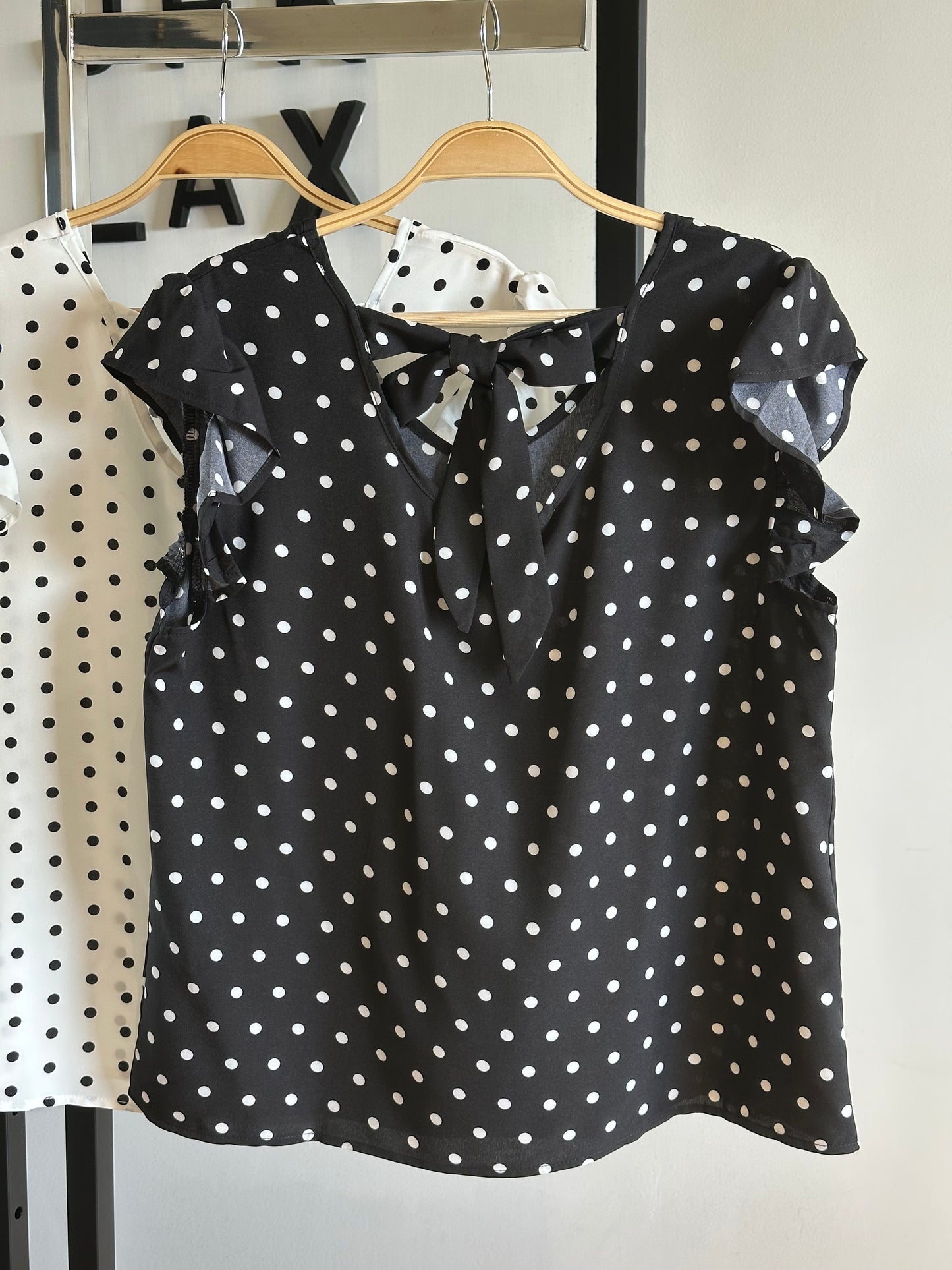 Blusa Lunares con Volantes Negro