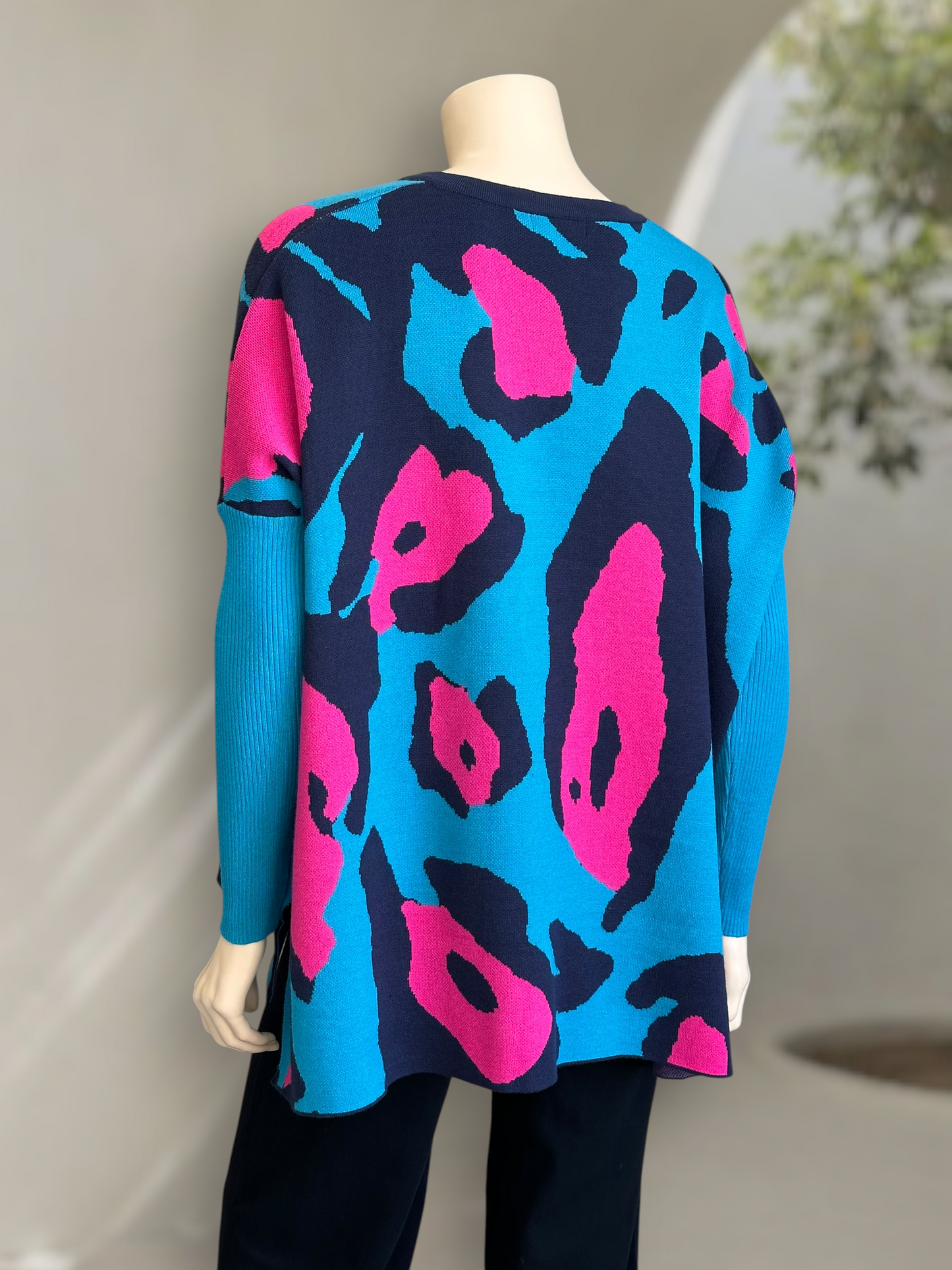Sweater Poncho Neón Wild Azul Turquesa