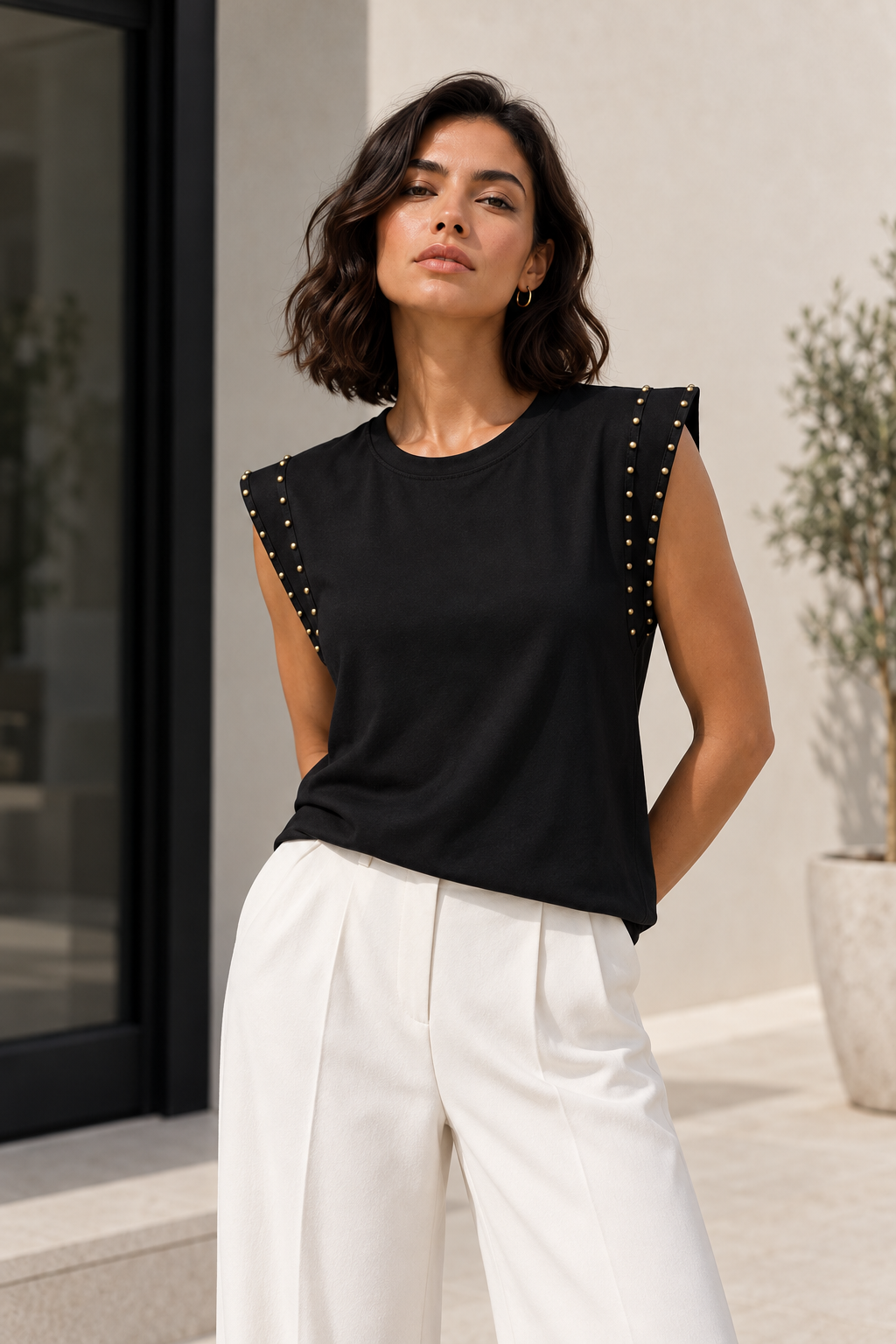 Top con Tachas Metálicas Negro