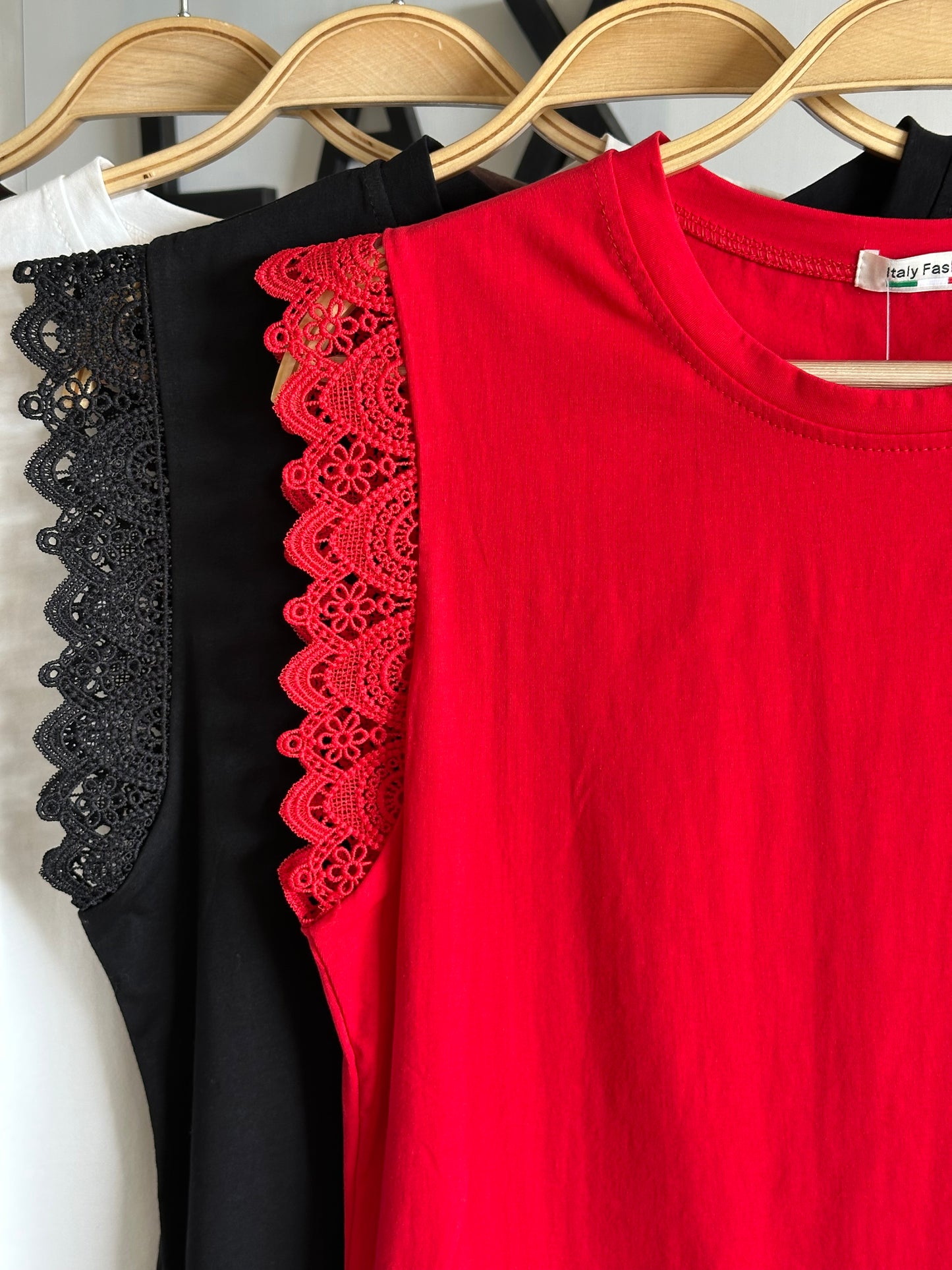 Polera Broderie Rojo