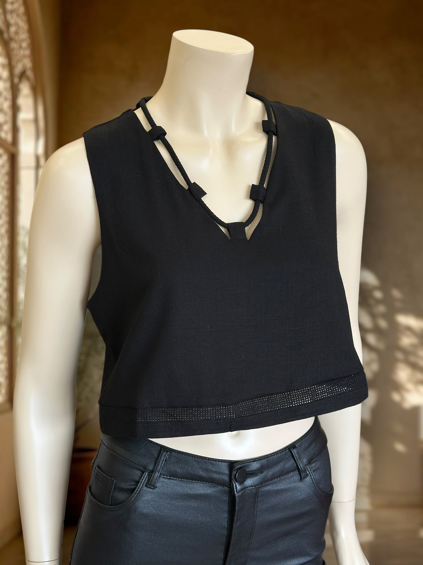 Top Rayón Lino Negro