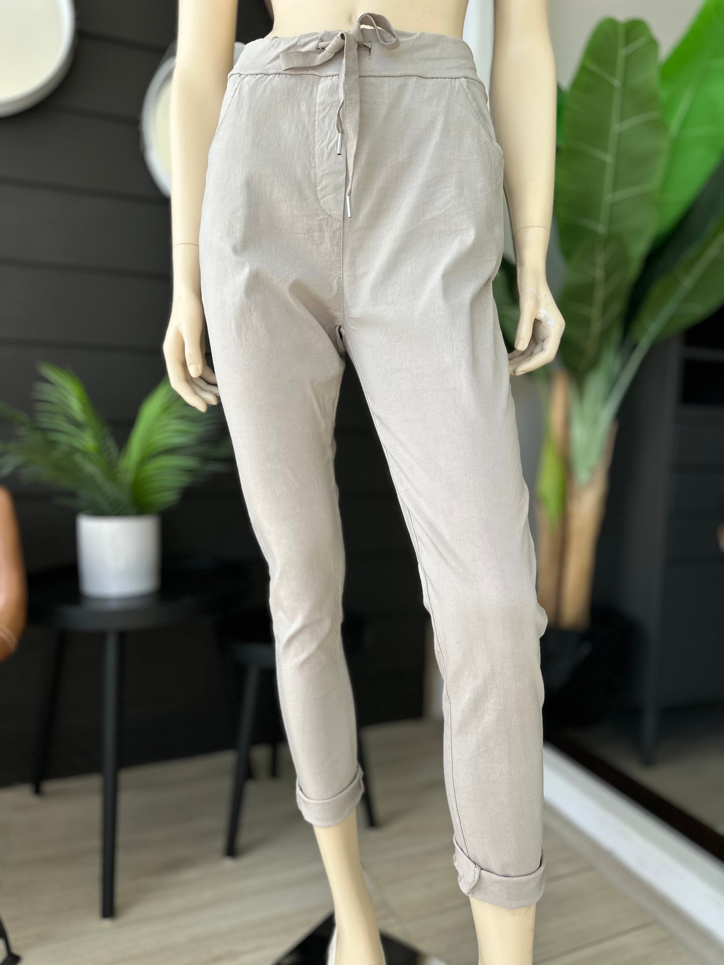 Jogger Gabardina Elasticada Beige - Italiano