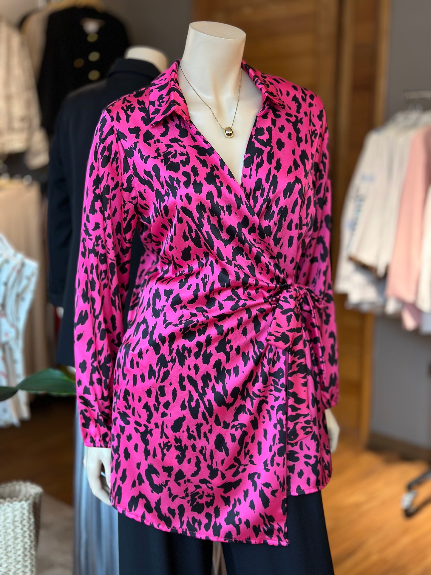 Blusón Animal Print Fucsia
