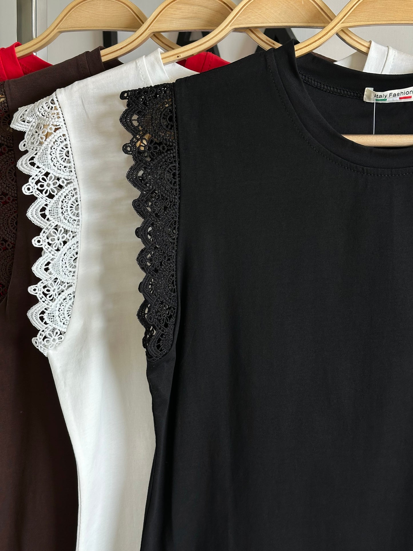 Polera Broderie Negro